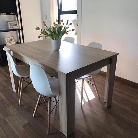 Casals Apartment ซาลอว์ ภายนอก รูปภาพ