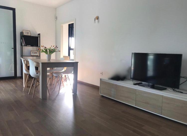 Casals Apartment ซาลอว์ ภายนอก รูปภาพ